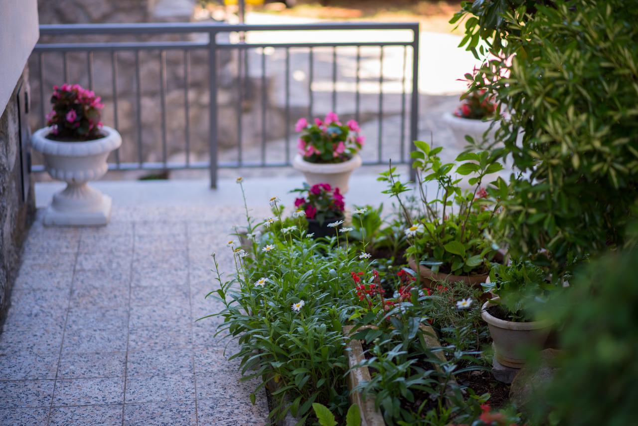 Apartments Palme Malinska Εξωτερικό φωτογραφία