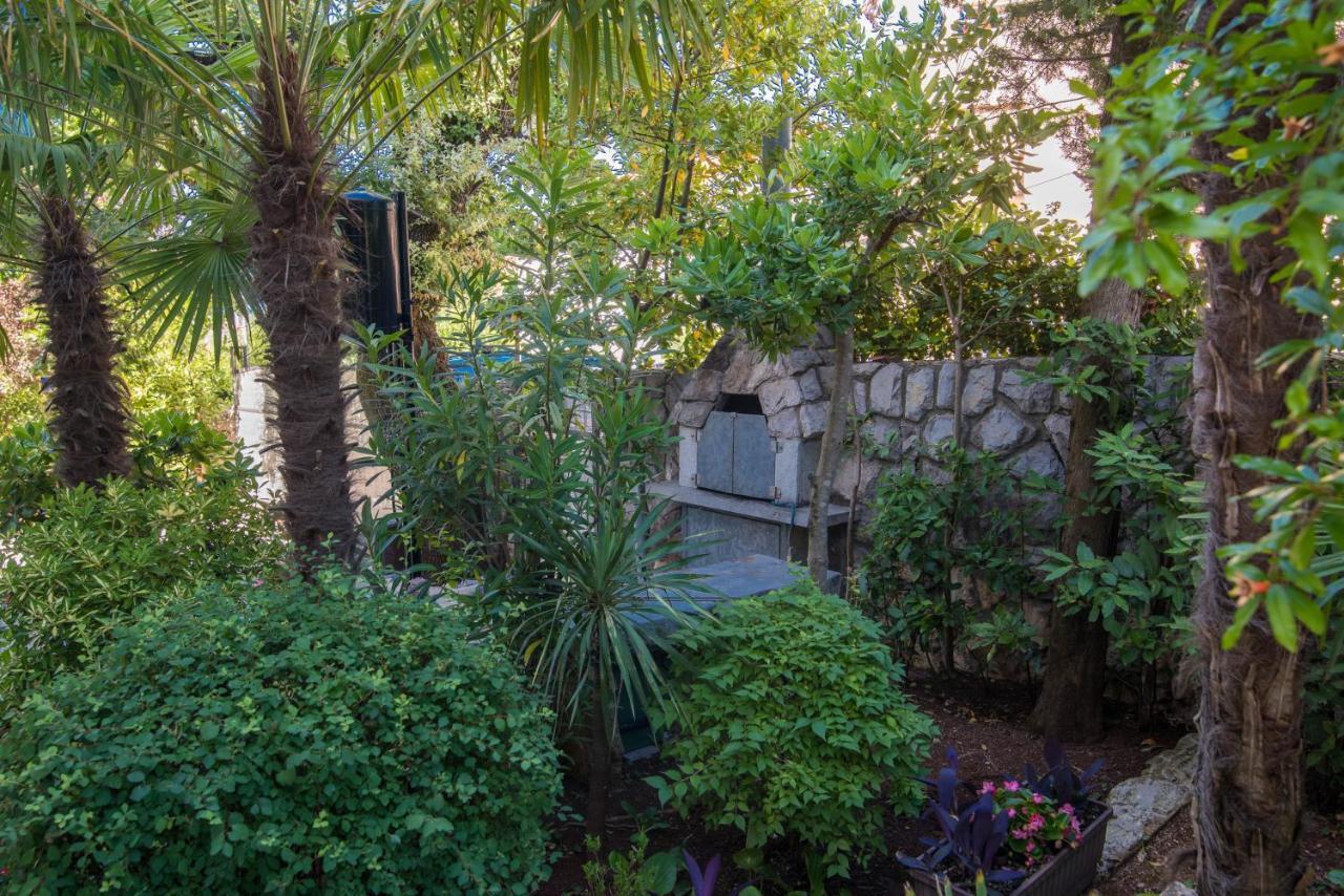 Apartments Palme Malinska Εξωτερικό φωτογραφία